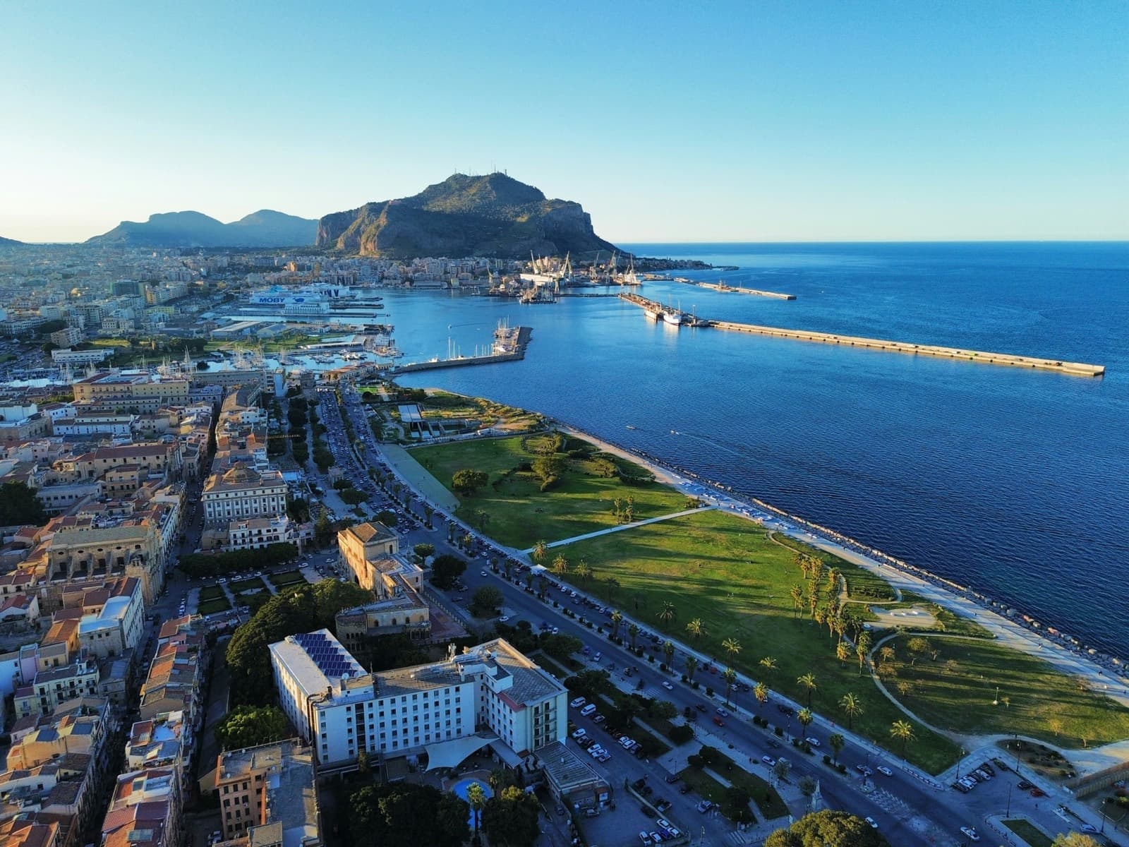 Rosalmar B&B – Palermo vista dall'alto al tramonto